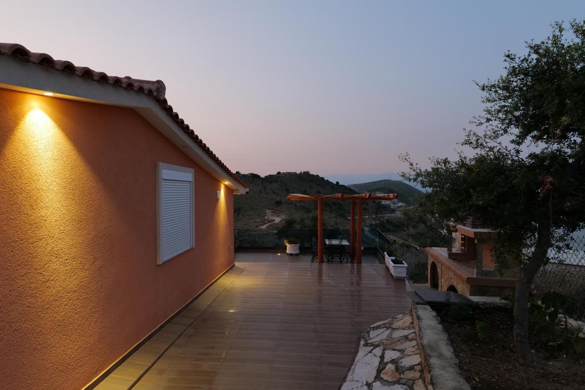 Twins Villa Sarande Exterior photo