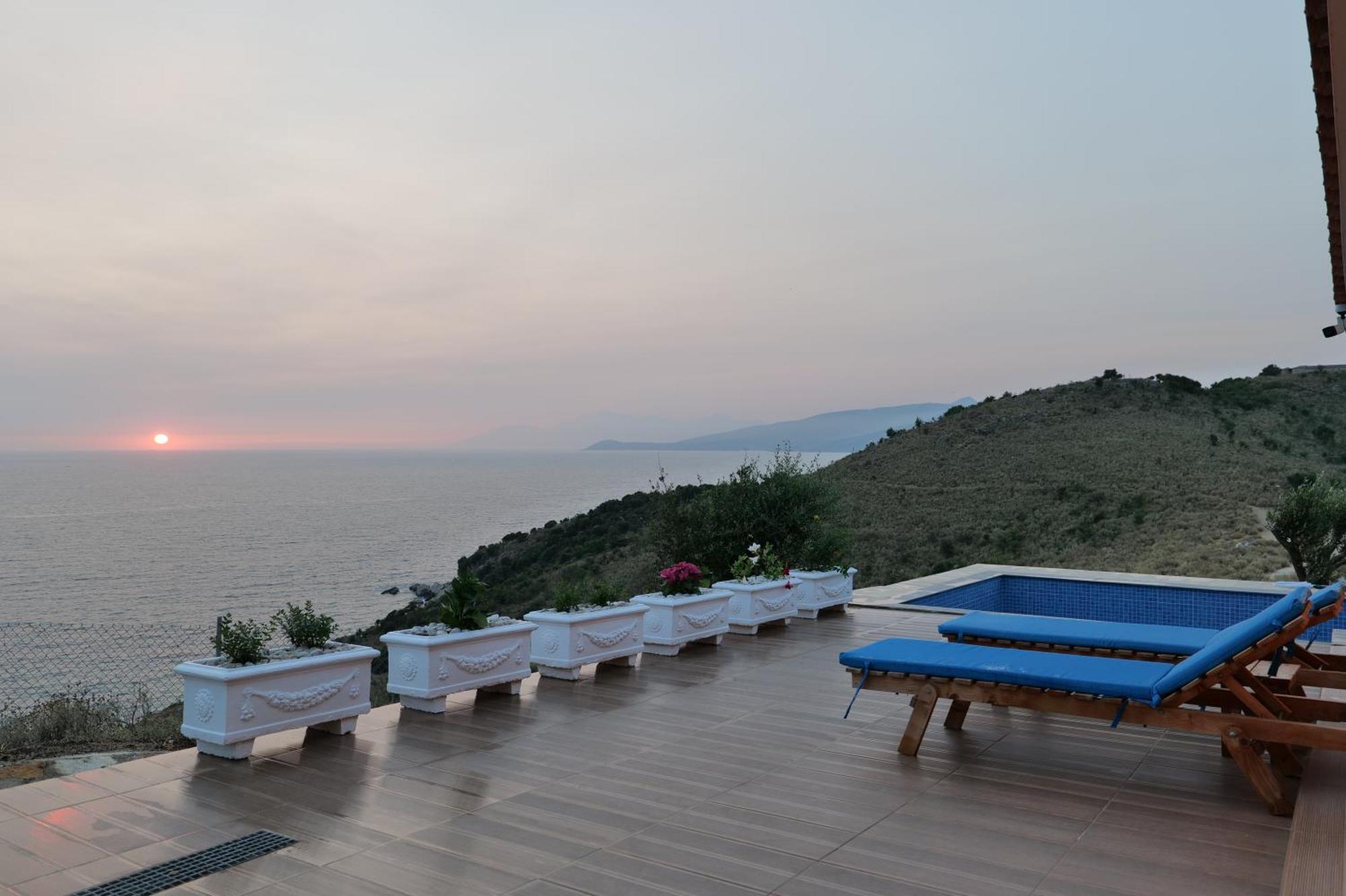 Twins Villa Sarande Exterior photo