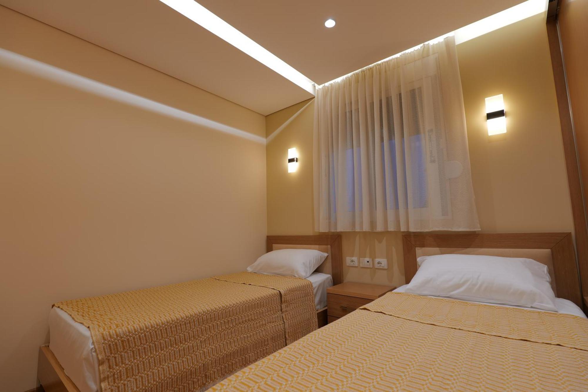 Twins Villa Sarande Exterior photo